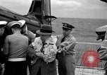 Image Secrétaire de la marine Thomas visites USS Bennington et USS St Paul Océan Pacifique, 1955, de la seconde 22 séquences d'archives historiques vidéo 65675042864