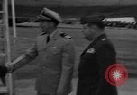 Standbild Charles Thomas Korea, 1955, aus Sekunde 13 historischem Filmmaterial Videoclip 65675042865