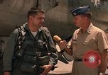 Standbild Captain James Walbridge S Thailand, 1967, aus Sekunde 15 historischem Filmmaterial Videoclip 65675042877