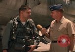 Standbild Captain James Walbridge S Thailand, 1967, aus Sekunde 18 historischem Filmmaterial Videoclip 65675042877