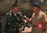 Standbild Captain James Walbridge S Thailand, 1967, aus Sekunde 26 historischem Filmmaterial Videoclip 65675042877