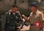 Standbild Captain James Walbridge S Thailand, 1967, aus Sekunde 28 historischem Filmmaterial Videoclip 65675042877