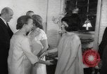 Standbild Luci Johnson Washington DC USA, 1966, aus Sekunde 55 historischem Filmmaterial Videoclip 65675042879
