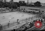 Standbild Schwimmen erfüllen Los Angeles California USA, 1966, aus Sekunde 10 historischem Filmmaterial Videoclip 65675042881