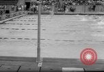 Standbild Schwimmen erfüllen Los Angeles California USA, 1966, aus Sekunde 18 historischem Filmmaterial Videoclip 65675042881