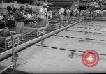 Standbild Schwimmen erfüllen Los Angeles California USA, 1966, aus Sekunde 25 historischem Filmmaterial Videoclip 65675042881