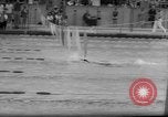 Standbild Schwimmen erfüllen Los Angeles California USA, 1966, aus Sekunde 40 historischem Filmmaterial Videoclip 65675042881