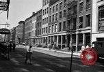 Image Scène de rue Ville New York City USA, 1950, de la seconde 15 séquences d'archives historiques vidéo 65675042883