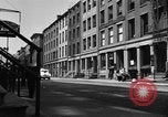 Image Scène de rue Ville New York City USA, 1950, de la seconde 46 séquences d'archives historiques vidéo 65675042883
