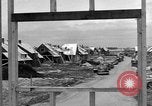 Image maisons de banlieue New York United States USA, 1950, de la seconde 49 séquences d'archives historiques vidéo 65675042888