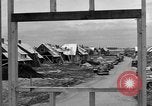 Image maisons de banlieue New York United States USA, 1950, de la seconde 53 séquences d'archives historiques vidéo 65675042888