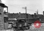 Standbild Slums United States USA, 1946, aus Sekunde 3 historischem Filmmaterial Videoclip 65675042890