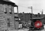 Standbild Slums United States USA, 1946, aus Sekunde 4 historischem Filmmaterial Videoclip 65675042890