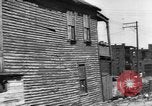Standbild Slums United States USA, 1946, aus Sekunde 5 historischem Filmmaterial Videoclip 65675042890