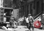 Standbild Slums United States USA, 1946, aus Sekunde 51 historischem Filmmaterial Videoclip 65675042890