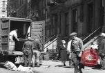 Standbild Slums United States USA, 1946, aus Sekunde 52 historischem Filmmaterial Videoclip 65675042890