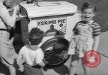 Image Collectivité de logement prévues moderne post war United States USA, 1946, de la seconde 55 séquences d'archives historiques vidéo 65675042891
