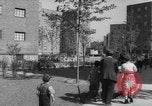 Image Collectivité de logement prévues moderne post war United States USA, 1946, de la seconde 61 séquences d'archives historiques vidéo 65675042891