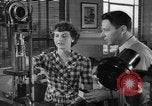 Standbild Moderne Nachkriegszeit Gehäuse trends Nach Zweiten Weltkrieg United States USA, 1945, aus Sekunde 3 historischem Filmmaterial Videoclip 65675042892