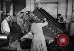 Standbild Moderne Nachkriegszeit Gehäuse trends Nach Zweiten Weltkrieg United States USA, 1945, aus Sekunde 39 historischem Filmmaterial Videoclip 65675042892
