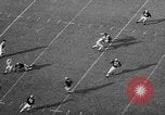 Standbild Football Game Seattle Washington USA, 1957, aus Sekunde 16 historischem Filmmaterial Videoclip 65675042905
