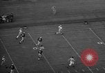 Standbild Football Game Seattle Washington USA, 1957, aus Sekunde 27 historischem Filmmaterial Videoclip 65675042905