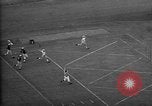 Standbild Football Game Seattle Washington USA, 1957, aus Sekunde 30 historischem Filmmaterial Videoclip 65675042905