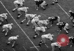 Standbild Football Game Seattle Washington USA, 1957, aus Sekunde 39 historischem Filmmaterial Videoclip 65675042905