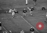 Standbild Football Game Seattle Washington USA, 1957, aus Sekunde 47 historischem Filmmaterial Videoclip 65675042905
