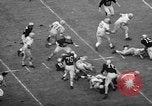 Standbild Football Game Seattle Washington USA, 1957, aus Sekunde 50 historischem Filmmaterial Videoclip 65675042905