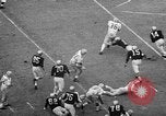 Standbild Football Game Seattle Washington USA, 1957, aus Sekunde 51 historischem Filmmaterial Videoclip 65675042905