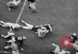 Standbild Football Game Seattle Washington USA, 1957, aus Sekunde 62 historischem Filmmaterial Videoclip 65675042905