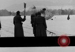 Standbild Avalanche rescue Bludenz Österreich, 1954, aus Sekunde 1 historischem Filmmaterial Videoclip 65675042922