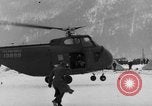 Standbild Avalanche rescue Bludenz Österreich, 1954, aus Sekunde 12 historischem Filmmaterial Videoclip 65675042922