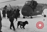Standbild Avalanche rescue Bludenz Österreich, 1954, aus Sekunde 28 historischem Filmmaterial Videoclip 65675042922