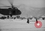 Standbild Avalanche rescue Bludenz Österreich, 1954, aus Sekunde 43 historischem Filmmaterial Videoclip 65675042922