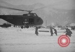 Standbild Avalanche rescue Bludenz Österreich, 1954, aus Sekunde 47 historischem Filmmaterial Videoclip 65675042922