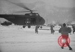 Standbild Avalanche rescue Bludenz Österreich, 1954, aus Sekunde 48 historischem Filmmaterial Videoclip 65675042922