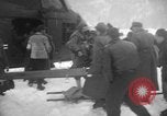 Standbild Avalanche rescue Bludenz Österreich, 1954, aus Sekunde 49 historischem Filmmaterial Videoclip 65675042922