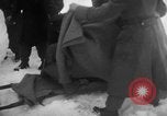 Standbild Avalanche rescue Bludenz Österreich, 1954, aus Sekunde 54 historischem Filmmaterial Videoclip 65675042922