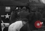 Standbild Avalanche rescue Bludenz Österreich, 1954, aus Sekunde 61 historischem Filmmaterial Videoclip 65675042922