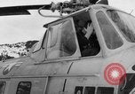 Standbild USA H-19 Hubschrauber Bludenz Österreich, 1954, aus Sekunde 33 historischem Filmmaterial Videoclip 65675042923