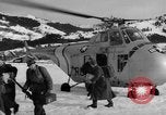 Standbild USA H-19 Hubschrauber Bludenz Österreich, 1954, aus Sekunde 8 historischem Filmmaterial Videoclip 65675042924