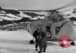 Standbild USA H-19 Hubschrauber Bludenz Österreich, 1954, aus Sekunde 10 historischem Filmmaterial Videoclip 65675042924