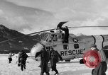 Standbild USA H-19 Hubschrauber Bludenz Österreich, 1954, aus Sekunde 14 historischem Filmmaterial Videoclip 65675042924