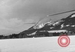 Standbild USA H-19 Hubschrauber Bludenz Österreich, 1954, aus Sekunde 39 historischem Filmmaterial Videoclip 65675042924