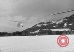 Standbild USA H-19 Hubschrauber Bludenz Österreich, 1954, aus Sekunde 41 historischem Filmmaterial Videoclip 65675042924