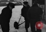 Standbild USA H-19 Hubschrauber Bludenz Österreich, 1954, aus Sekunde 9 historischem Filmmaterial Videoclip 65675042925