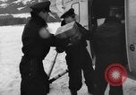 Standbild USA H-19 Hubschrauber Bludenz Österreich, 1954, aus Sekunde 13 historischem Filmmaterial Videoclip 65675042925