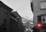 Standbild beim Schneeschaufeln Bludenz Österreich, 1954, aus Sekunde 39 historischem Filmmaterial Videoclip 65675042927
